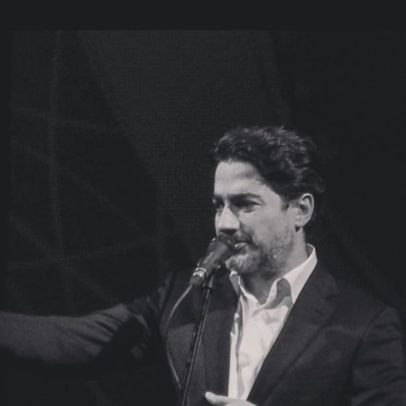 دانلود آهنگ چرا رفتی (ریمیکس) همایون شجریان